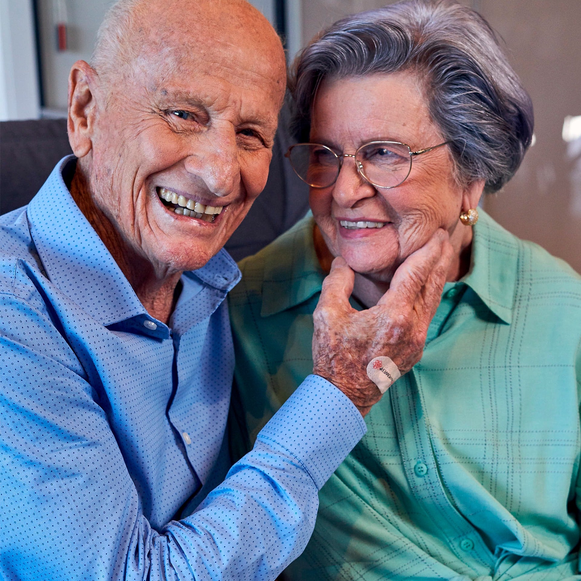 Black Magnetic Insole